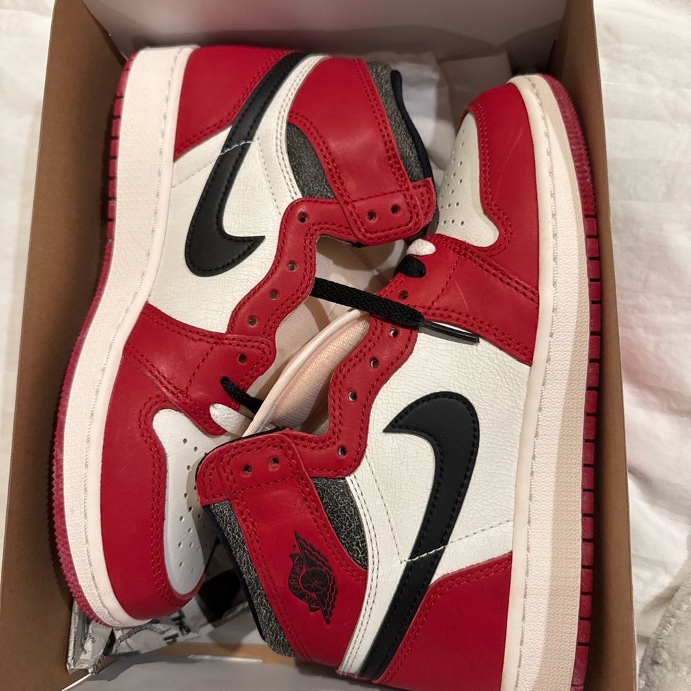 Nike Air Jordan 1 Retro OG - ‘Chicago Lost & Found’